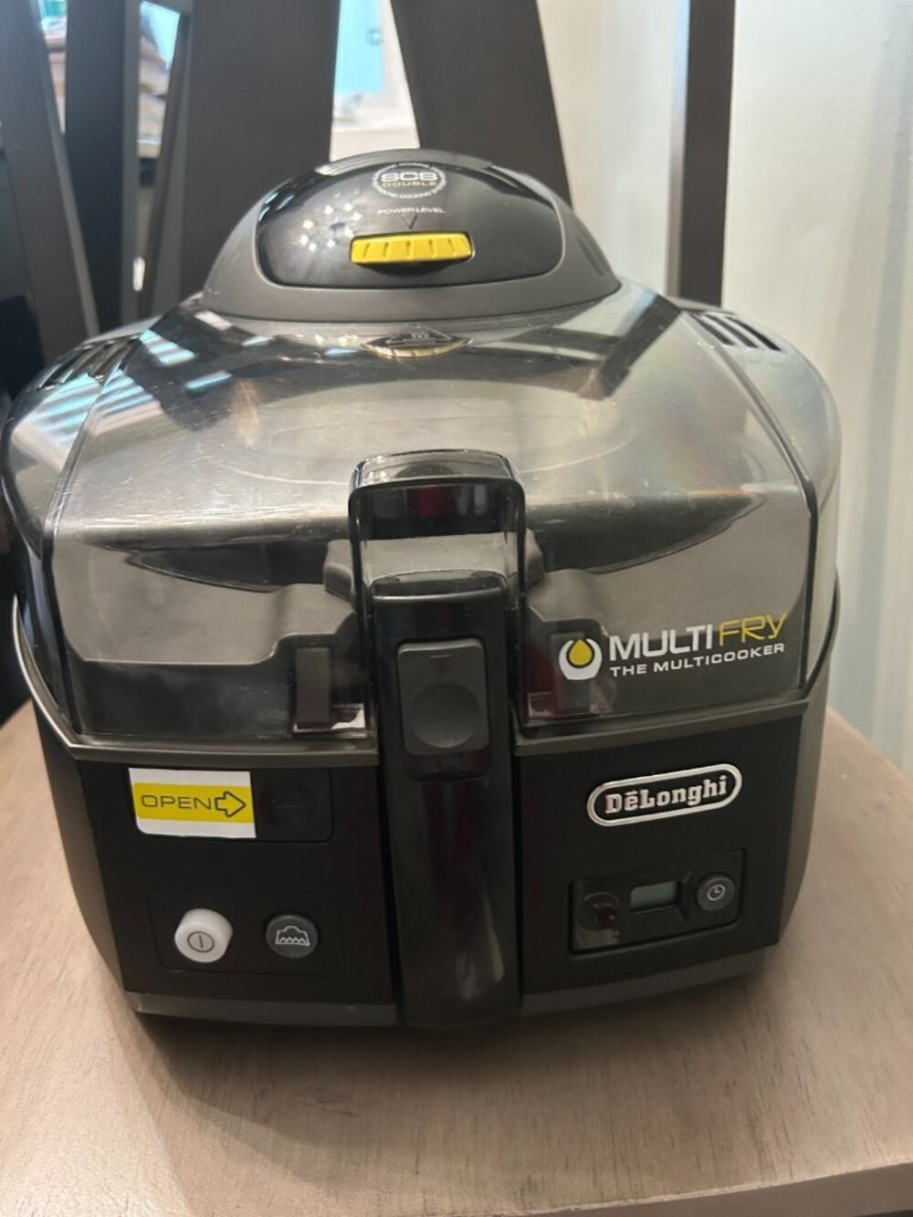 DeLonghi MultiFry Classic Air Fryer MultiCooker FH1163/1.BK Black